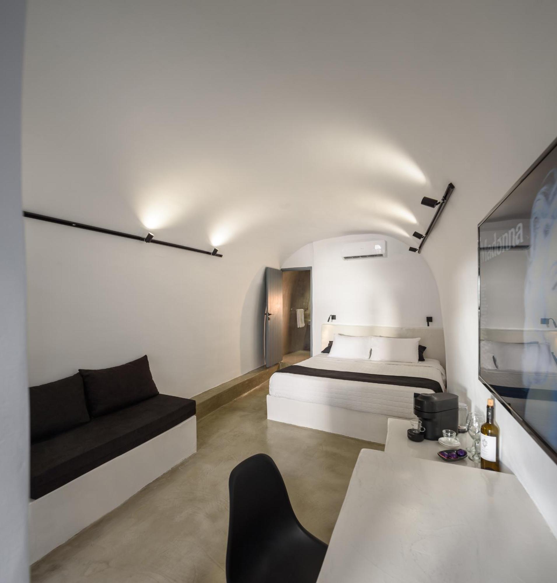 Pyrgos Cave Suites Exterior photo